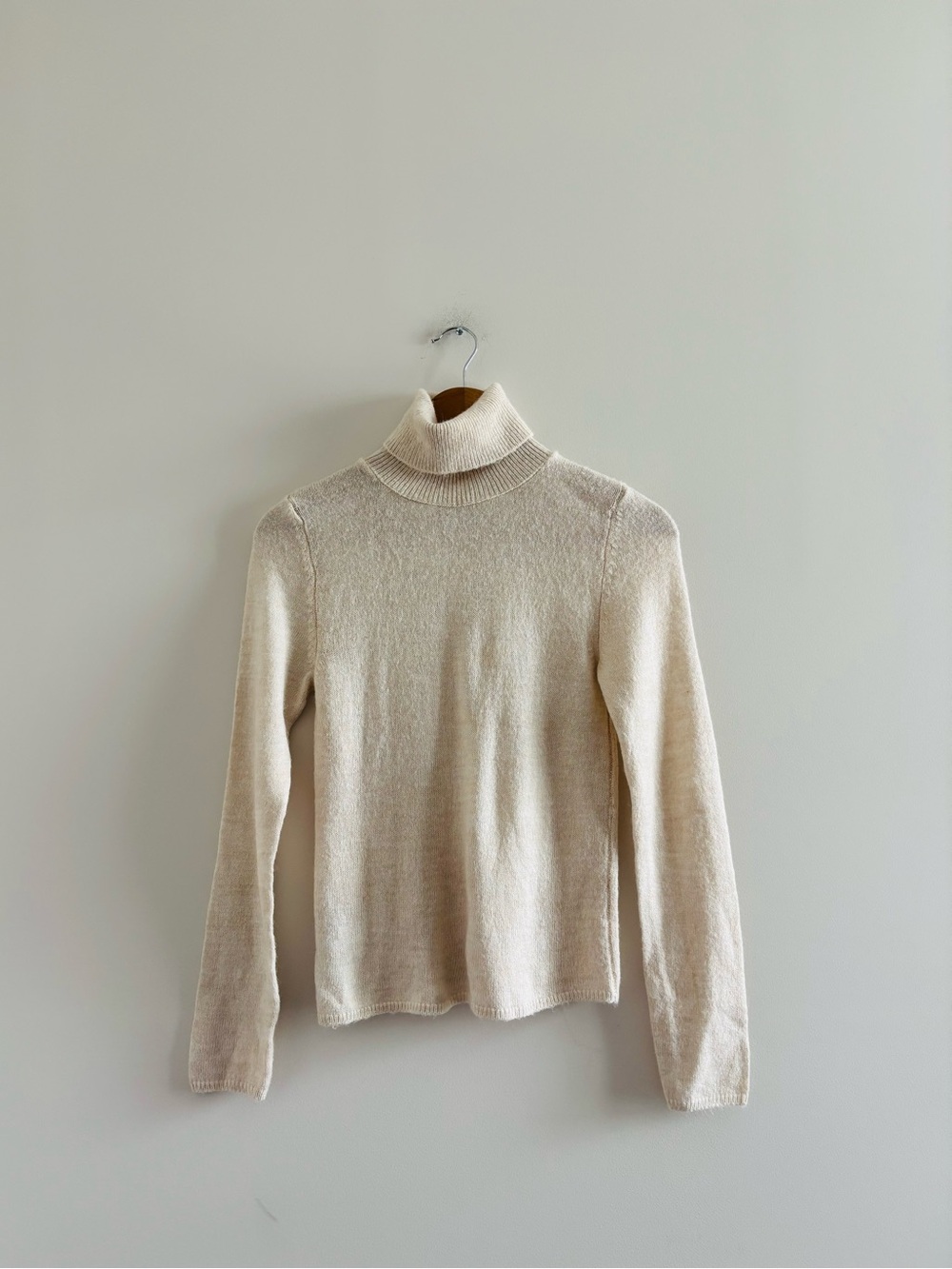 Mango Turtleneck Sweater Cream Wool Blend Womens XS Preppy Minimalist Classic